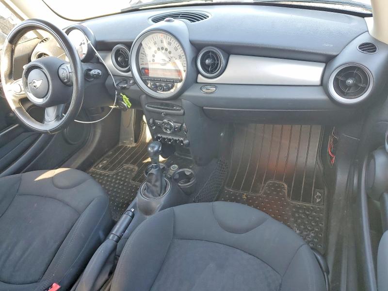 Продажа на аукционе авто 2011 Mini Cooper, vin: WMWSU3C5XBT092562, номер лота: 69810436