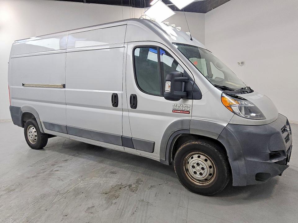 69445036 :رقم المزاد ، 3C6TRVDG8JE101147 vin ، 2018 Ram Promaster 2500 مزاد بيع