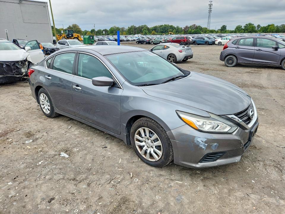 Продажа на аукционе авто 2017 Nissan Altima, vin: 1N4AL3AP3HC124093, номер лота: 69026396