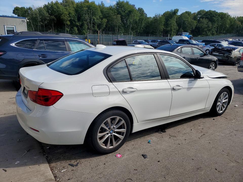Продаж на аукціоні авто 2018 Bmw 320, vin: WBA8E5G56JNV03388, номер лоту: 68663486