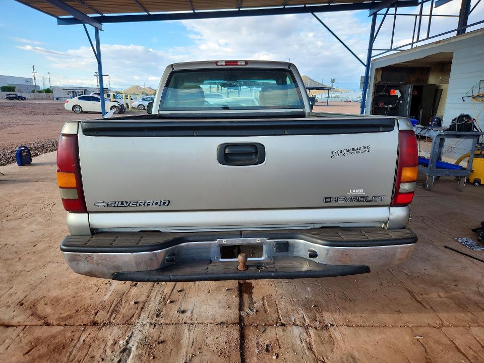 70721256 :رقم المزاد ، 1GCEC14T82Z182908 vin ، 2002 Chevrolet Silverado مزاد بيع