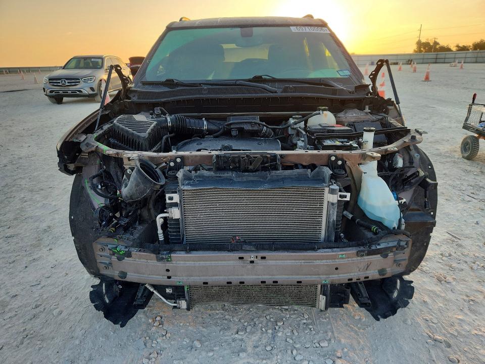 69710006 :رقم المزاد ، 3GNKBBRA7KS700305 vin ، 2019 Chevrolet Blazer مزاد بيع