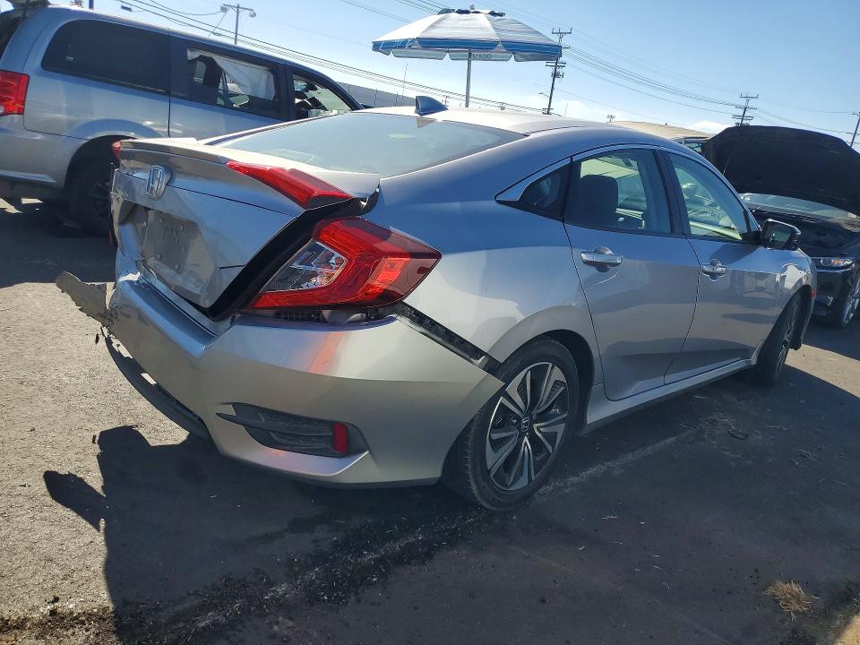 Aukcja sprzedaży 2018 Honda Civic, vin: JHMFC1F30JX041826, numer aukcji: 68049566