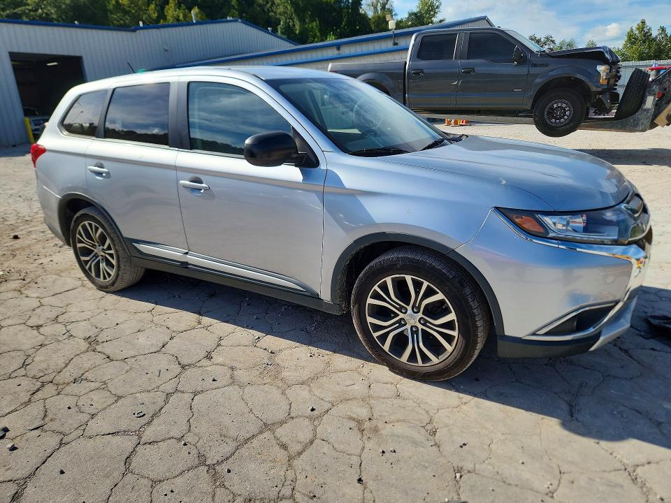 68974236 :رقم المزاد ، JA4AZ3A31GZ020827 vin ، 2016 Mitsubishi Outlander مزاد بيع