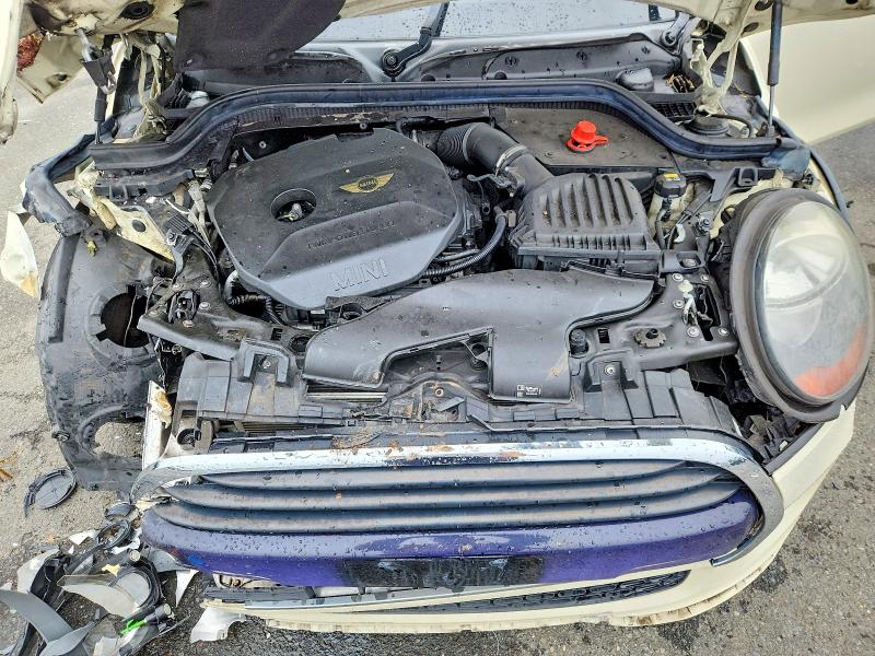 66964636 :رقم المزاد ، WMWXP5C3XH2F61187 vin ، 2017 Mini Cooper مزاد بيع