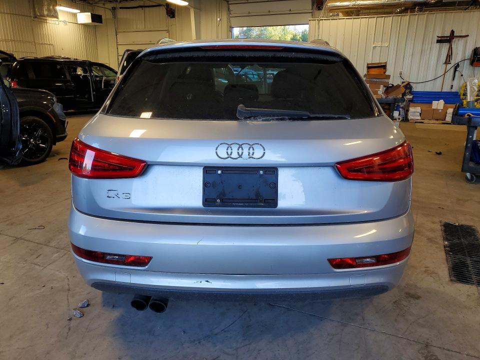 68305066 :رقم المزاد ، WA1BFCFS1FR000217 vin ، 2015 Audi Q3 مزاد بيع
