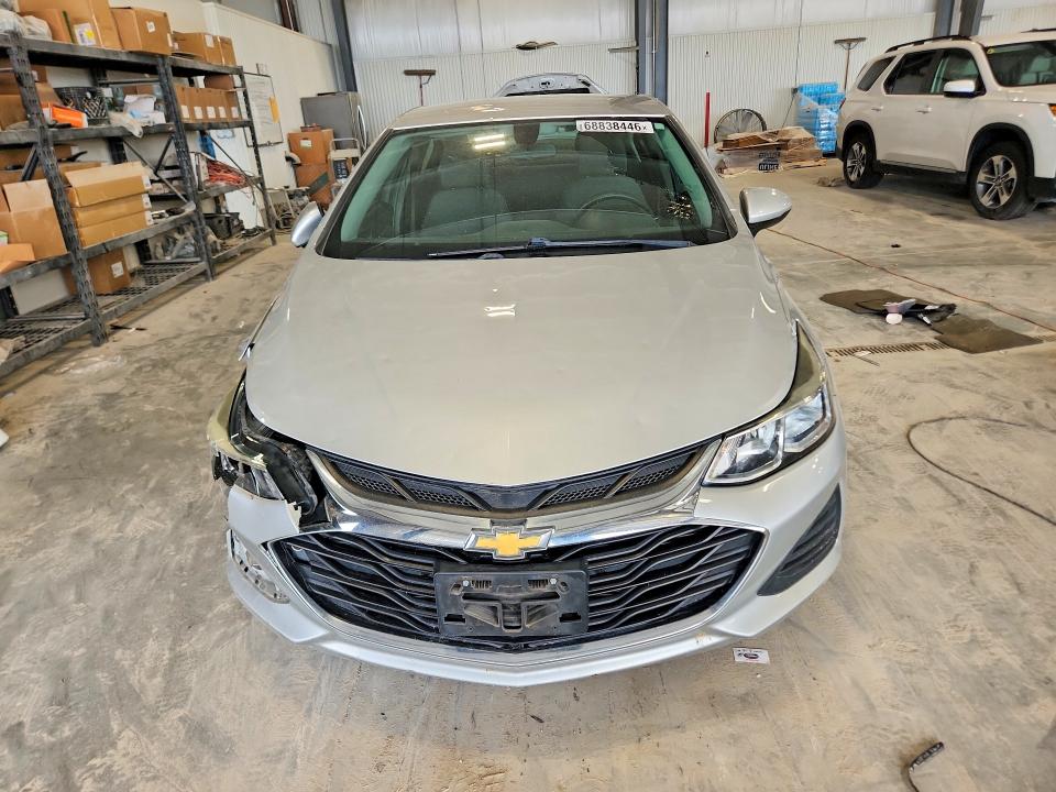 Продажа на аукционе авто 2019 Chevrolet Cruze, vin: 1G1BC5SM6K7148010, номер лота: 68838446