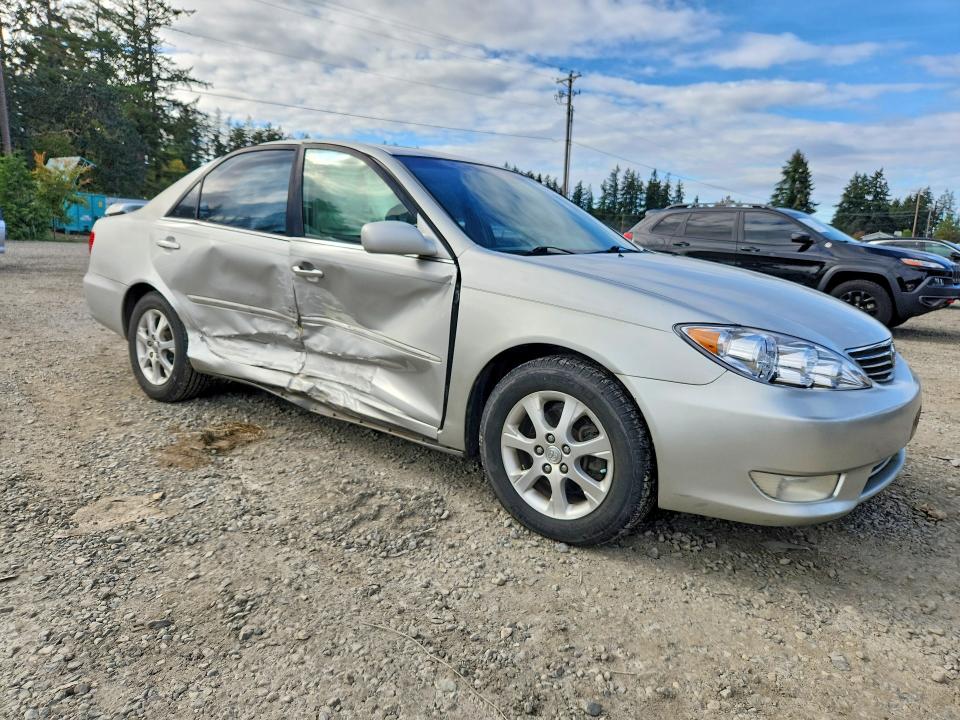 69647716 :رقم المزاد ، 4T1BF30KX5U615287 vin ، 2005 Toyota Camry مزاد بيع