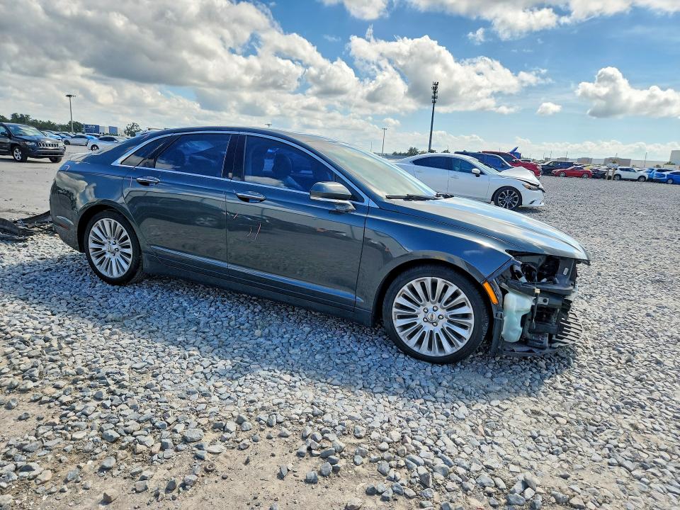 70610186 :رقم المزاد ، 3LN6L2G94FR622042 vin ، 2015 Lincoln Mkz مزاد بيع