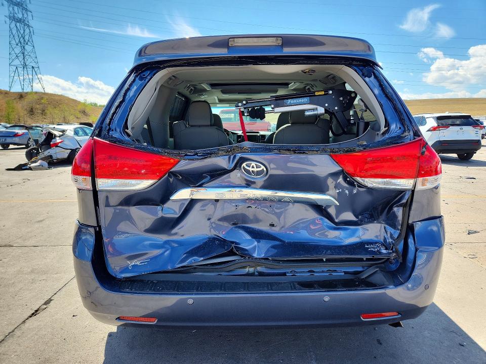 Продаж на аукціоні авто 2014 Toyota Sienna, vin: 5TDDK3DC6ES088574, номер лоту: 69755056