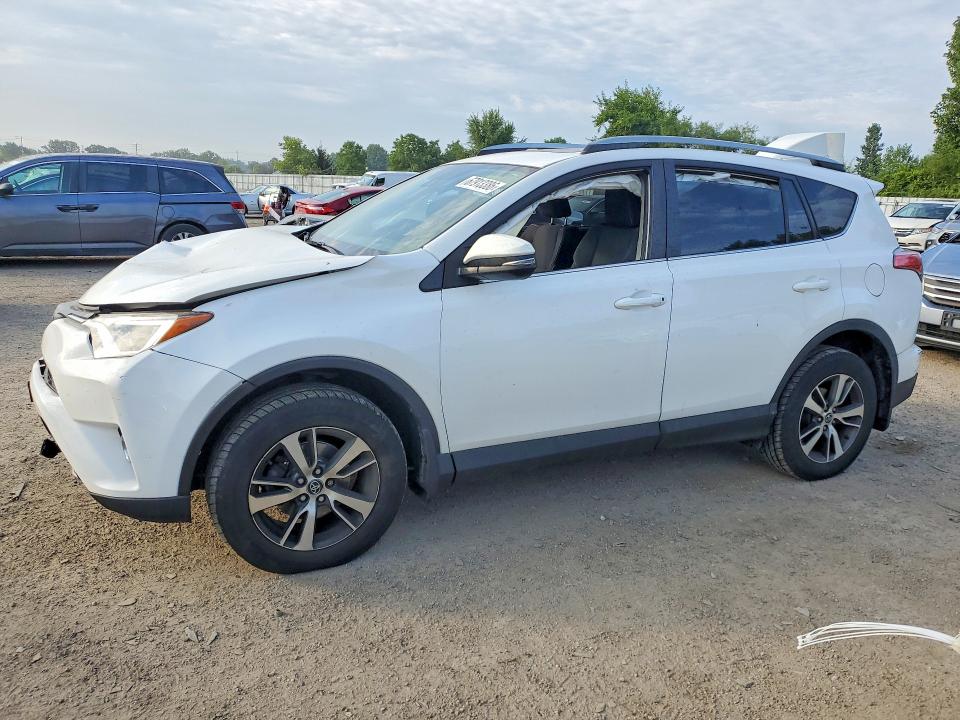 Auction sale of the 2018 Toyota Rav4, vin: 2T3WFREV6JW442103, lot number: 67913386