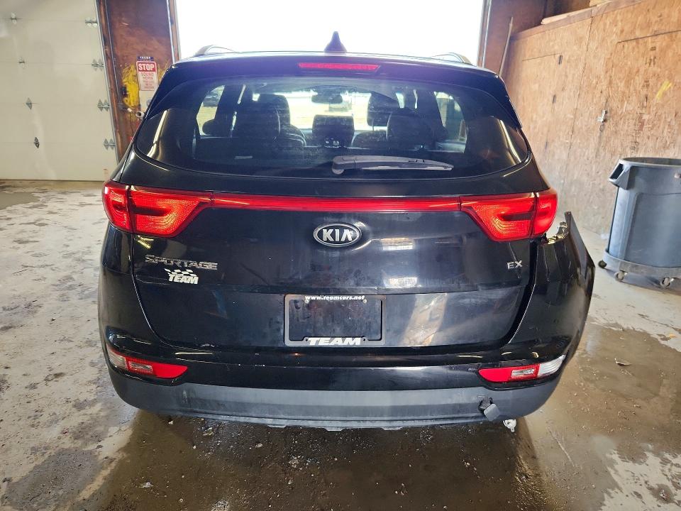 67820056 :رقم المزاد ، KNDPNCAC6H7105445 vin ، 2017 Kia Sportage مزاد بيع