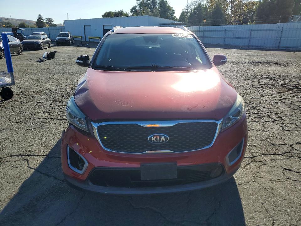 69711066 :رقم المزاد ، 5XYPGDA54HG276845 vin ، 2017 Kia Sorento مزاد بيع