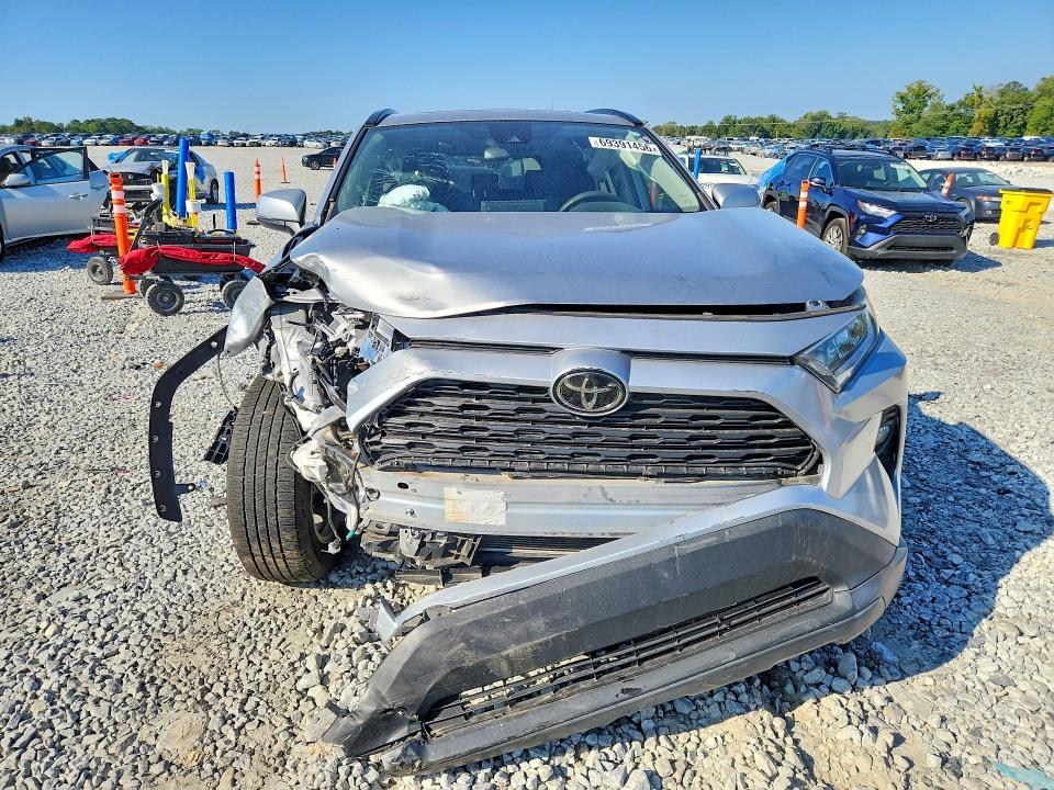 Продажа на аукционе авто 2019 Toyota Rav4, vin: JTMW1RFV4KD009570, номер лота: 69391456