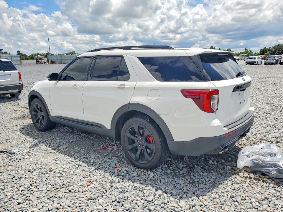 67779446 :رقم المزاد ، 1FM5K8GC0NGA18670 vin ، 2022 Ford Explorer مزاد بيع