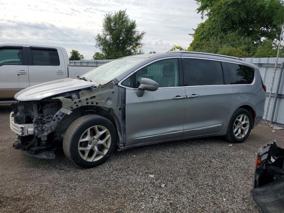Продаж на аукціоні авто 2018 Chrysler Pacifica, vin: 2C4RC1EG5JR268835, номер лоту: 69308516