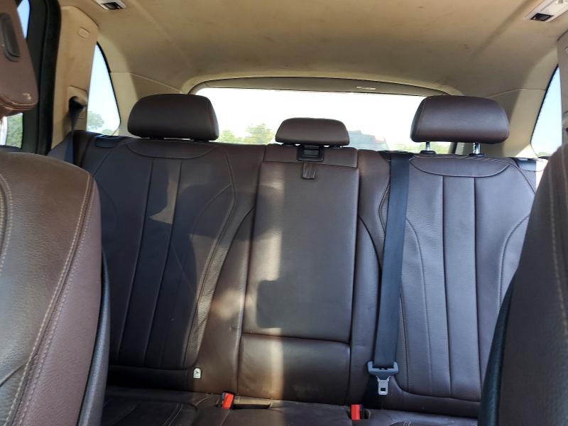 70082246 :رقم المزاد ، 5UXKR0C54F0K63265 vin ، 2015 Bmw X5 مزاد بيع