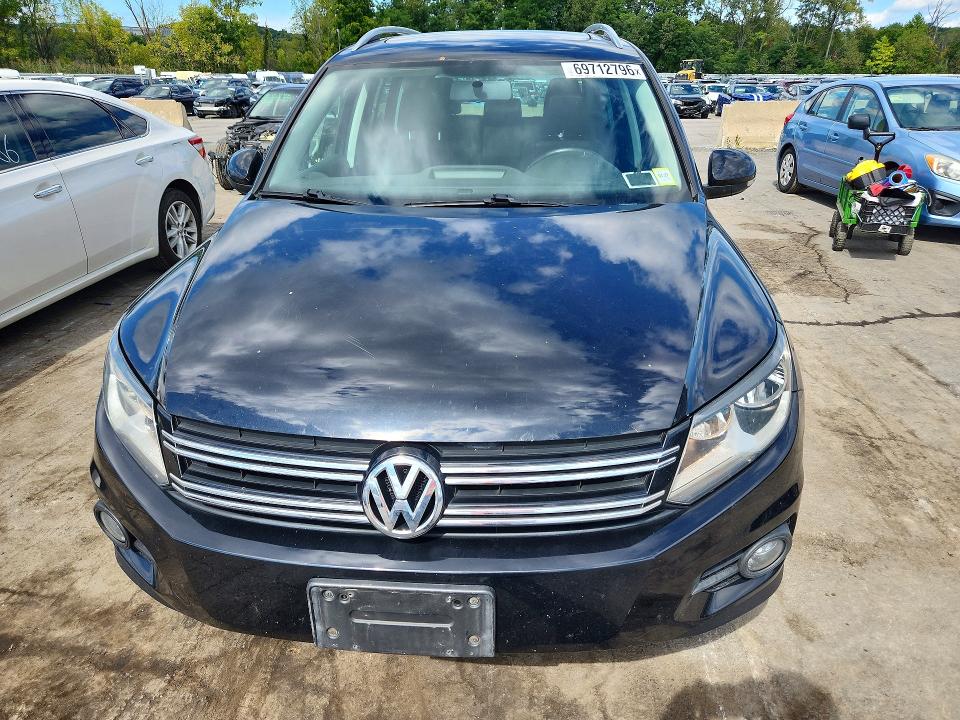 Auction sale of the 2012 Volkswagen Tiguan, vin: WVGAV7AX1CW524233, lot number: 69712796
