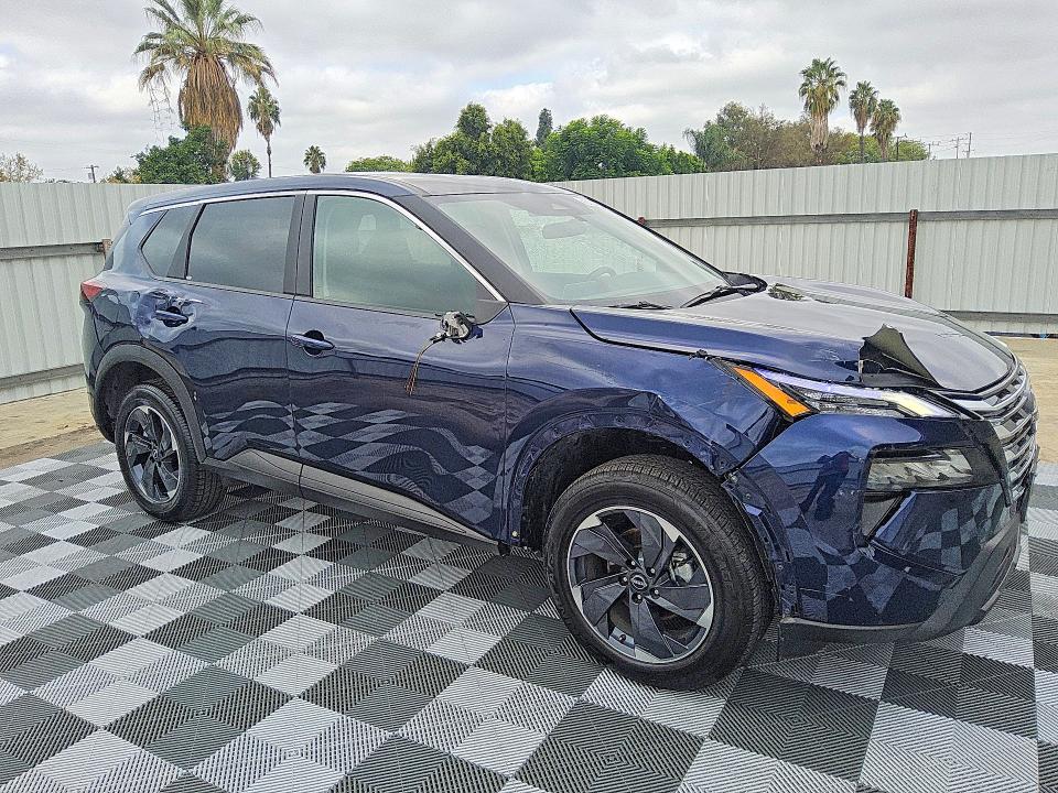 2025 Nissan Rogue მანქანა იყიდება აუქციონზე, vin: 5N1BT3BA3SC826930, აუქციონის ნომერი: 68846836