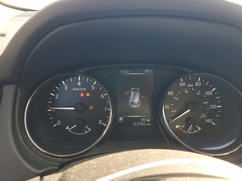 70118736 :رقم المزاد ، JN1BJ1CP1HW023285 vin ، 2017 Nissan Rogue Sport مزاد بيع