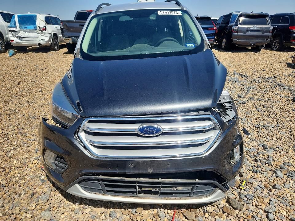 2018 Ford Escape მანქანა იყიდება აუქციონზე, vin: 1FMCU9GD0JUB94565, აუქციონის ნომერი: 67859876