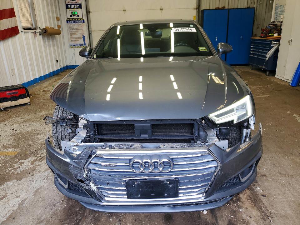 Продажа на аукционе авто 2019 Audi A4, vin: WAUENAF49KN012285, номер лота: 66700946