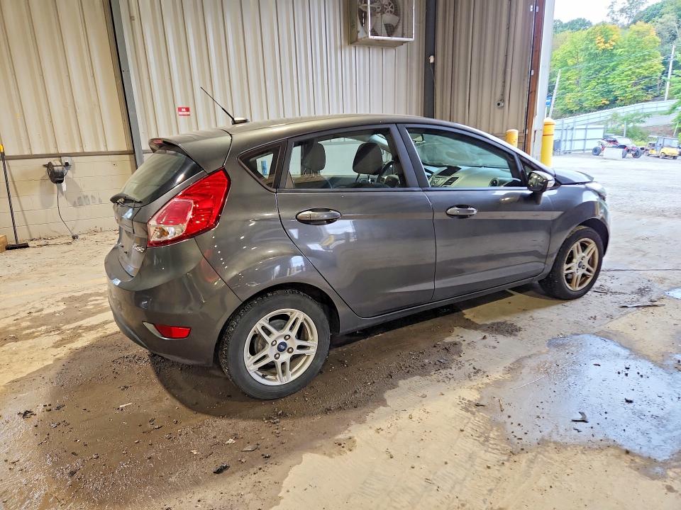 70666746 :رقم المزاد ، 3FADP4EJ4JM123438 vin ، 2018 Ford Fiesta مزاد بيع