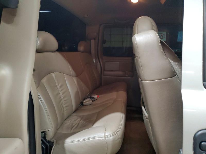 70832906 :رقم المزاد ، 2GCEK19TX21173891 vin ، 2002 Chevrolet Silverado مزاد بيع