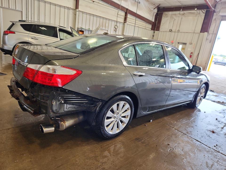 69318836 :رقم المزاد ، 1HGCR2F80FA038327 vin ، 2015 Honda Accord مزاد بيع