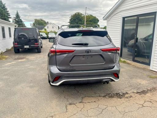 Aukcja sprzedaży 2022 Toyota Highlander, vin: 5TDLZRBH9NS215925, numer aukcji: 71431816