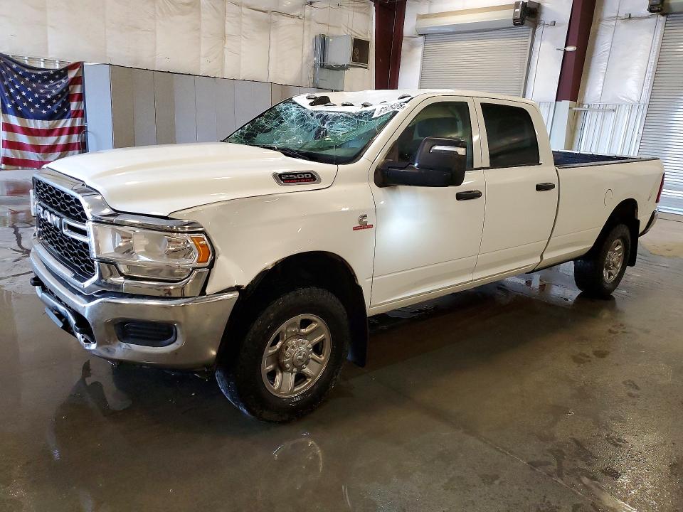 Auction sale of the 2024 Ram 2500, vin: 3C6UR5HL3RG103903, lot number: 67676486