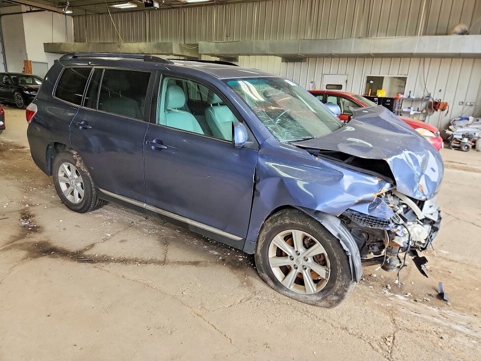 2012 Toyota Highlander მანქანა იყიდება აუქციონზე, vin: 5TDBK3EH3CS128236, აუქციონის ნომერი: 70226976