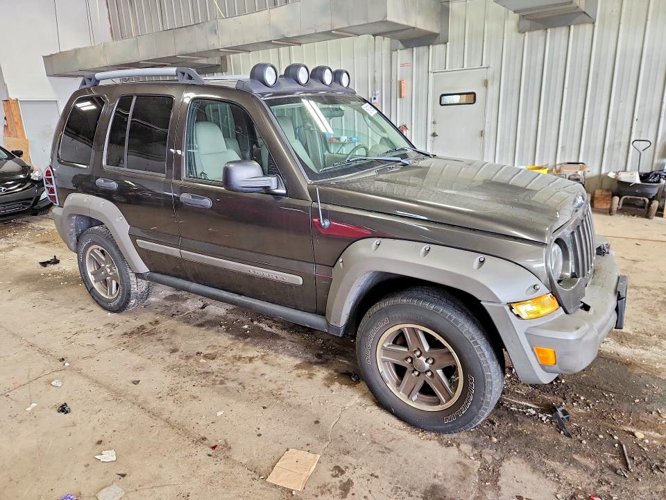 69176966 :رقم المزاد ، 1J4GL38K65W672107 vin ، 2005 Jeep Liberty مزاد بيع