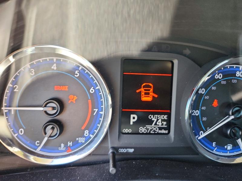 Aukcja sprzedaży 2018 Toyota Corolla, vin: 5YFBURHE3JP790211, numer aukcji: 68360036