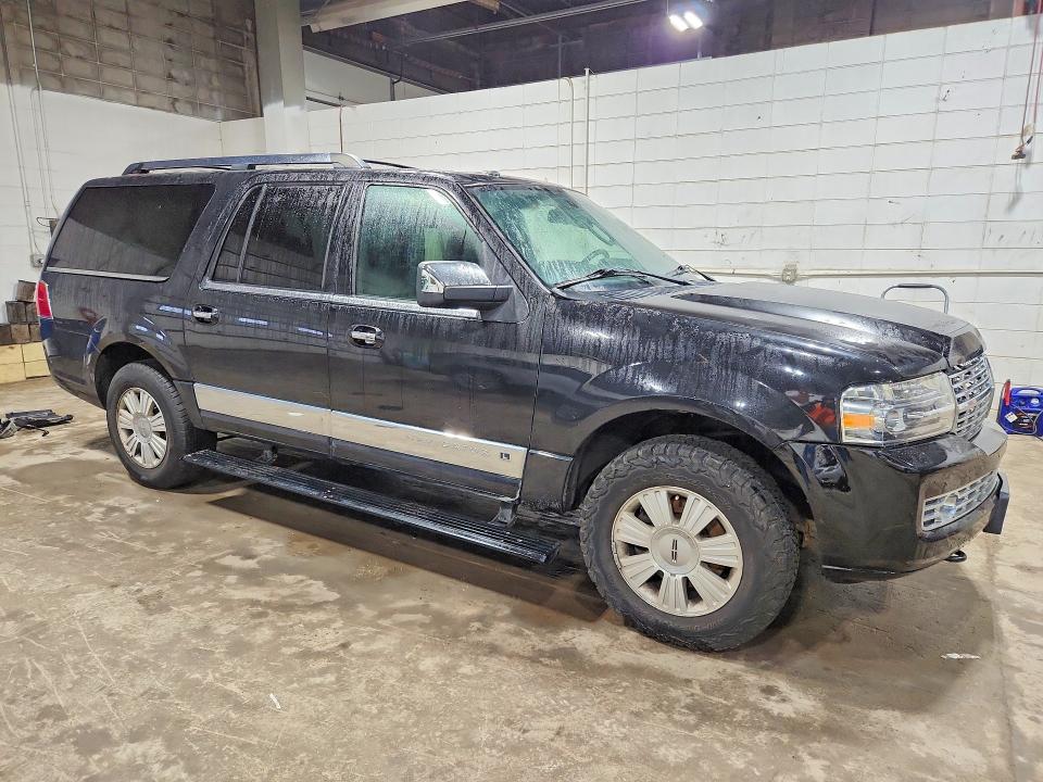 70909116 :رقم المزاد ، 5LMJJ3J58DEL05826 vin ، 2013 Lincoln Navigator مزاد بيع