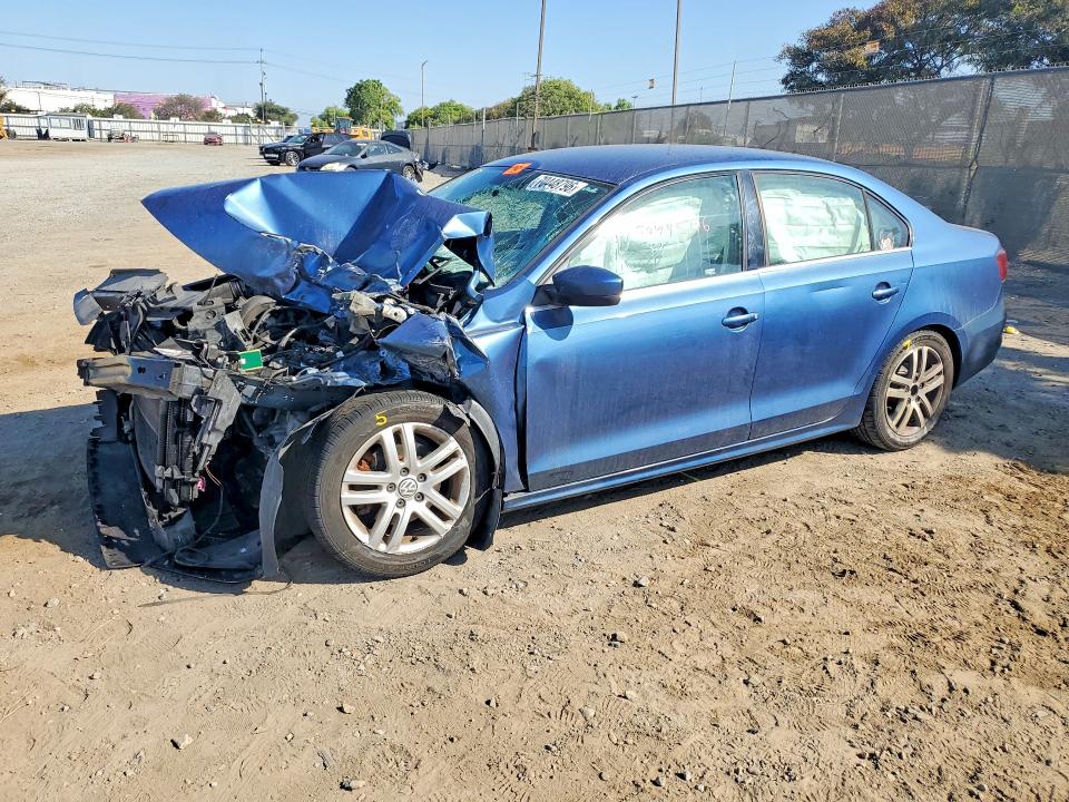 70448796 :رقم المزاد ، 3VW2B7AJ1HM203097 vin ، 2017 Volkswagen Jetta مزاد بيع