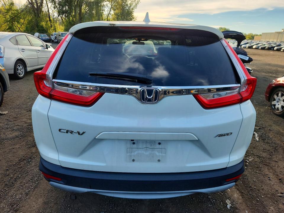 70481956 :رقم المزاد ، 2HKRW2H5XJH667941 vin ، 2018 Honda Cr-v مزاد بيع