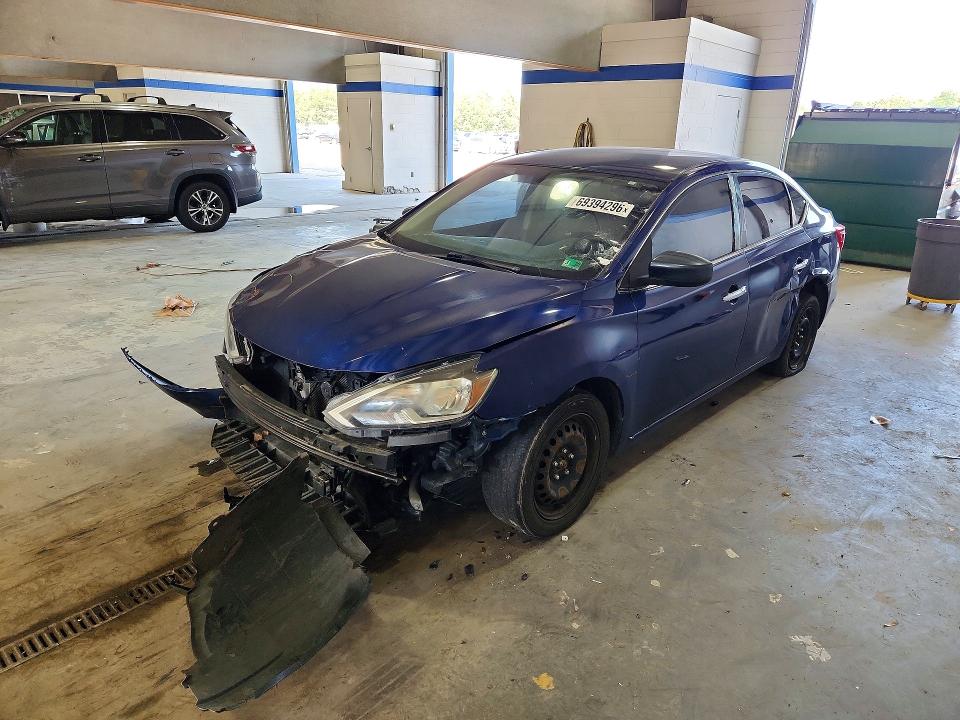 69394296 :رقم المزاد ، 3N1AB7AP6JY325992 vin ، 2018 Nissan Sentra مزاد بيع