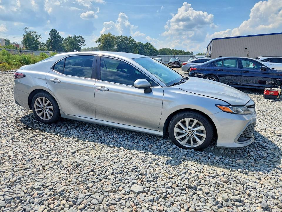2022 Toyota Camry მანქანა იყიდება აუქციონზე, vin: 4T1C11AK5NU649675, აუქციონის ნომერი: 68806956