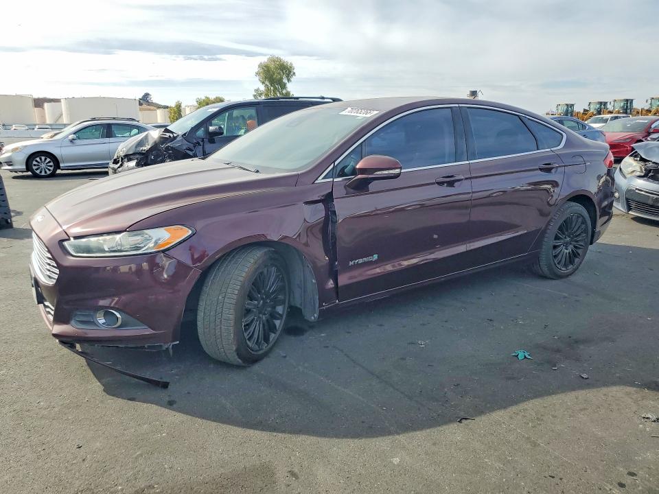 Auction sale of the 2013 Ford Fusion, vin: 3FA6P0LUXDR257408, lot number: 70265266