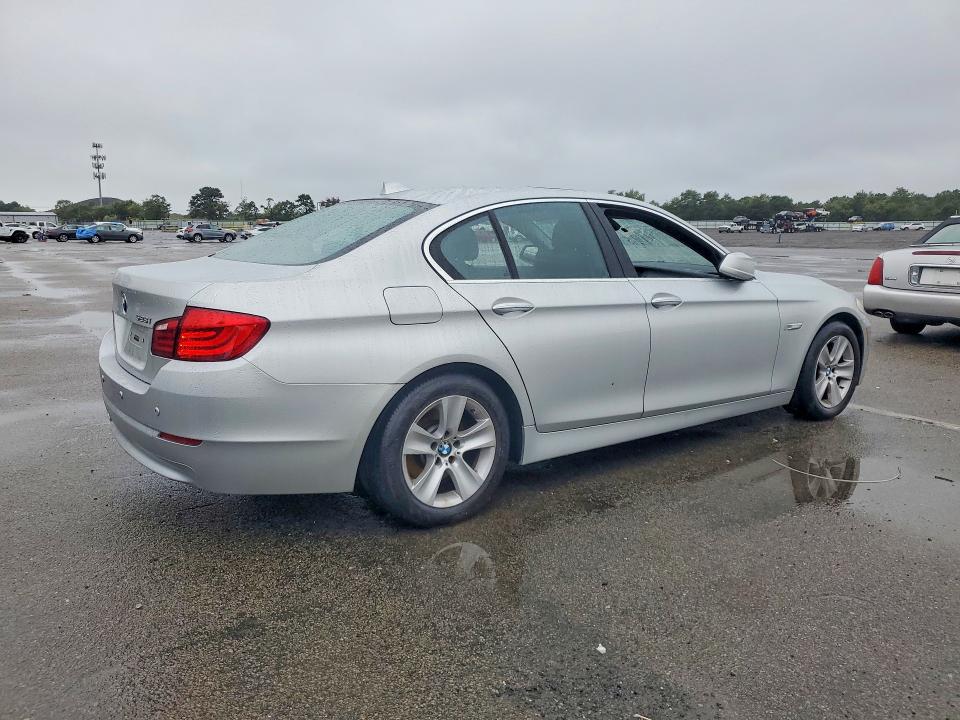 Продажа на аукционе авто 2011 Bmw 5 Series, vin: WBAFR1C53BC741027, номер лота: 70527356