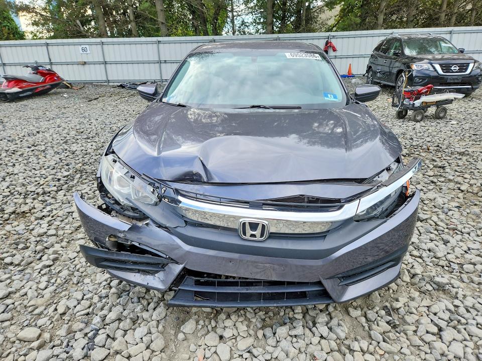 Продаж на аукціоні авто 2018 Honda Civic, vin: 2HGFC2F57JH519772, номер лоту: 69523586
