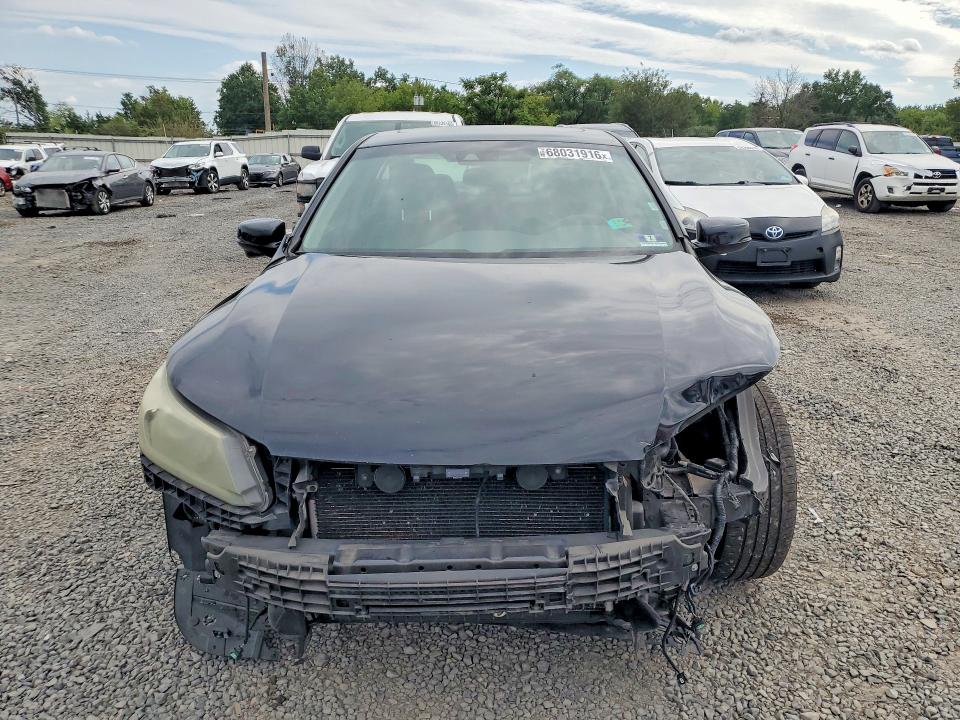 Продажа на аукционе авто 2015 Honda Accord, vin: 1HGCR3F89FA016588, номер лота: 68031916