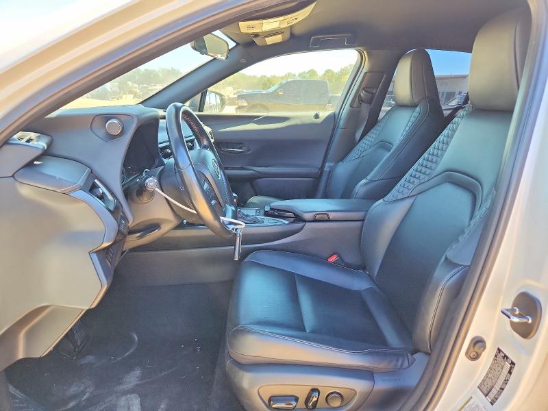 Auction sale of the 2022 Lexus Ux 200, vin: JTHX3JBH1N2046400, lot number: 70569646