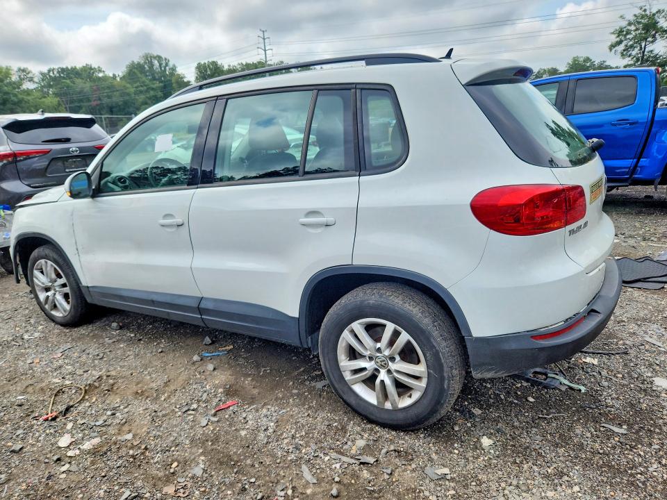 67213976 :رقم المزاد ، WVGBV7AX1GW613987 vin ، 2016 Volkswagen Tiguan مزاد بيع