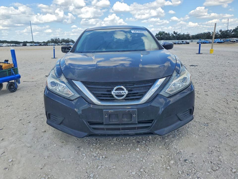 67708036 :رقم المزاد ، 1N4AL3AP4JC476606 vin ، 2018 Nissan Altima مزاد بيع