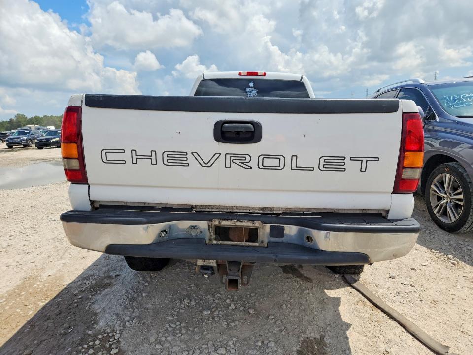 Продажа на аукционе авто 2002 Chevrolet Silverado, vin: 1GCHC23U72F236603, номер лота: 66903516