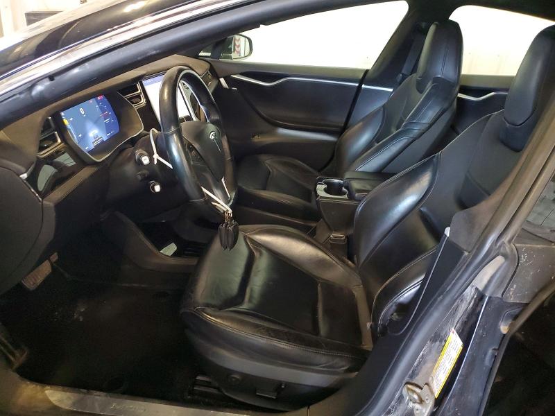 69316126 :رقم المزاد ، 5YJSA1H24FF086859 vin ، 2015 Tesla Model S مزاد بيع