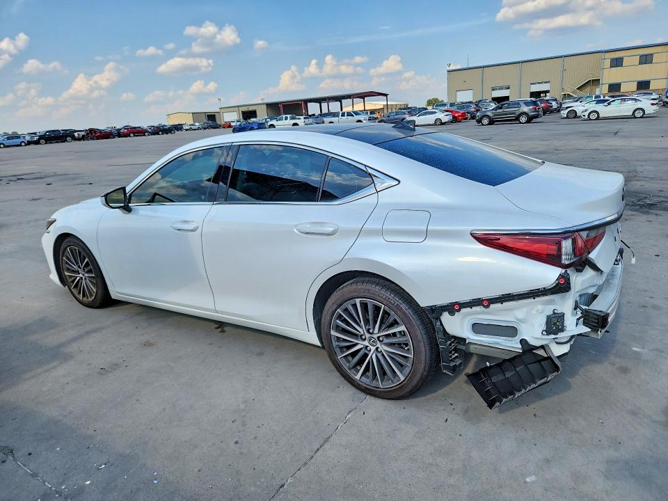 70256536 :رقم المزاد ، 58ADZ1B11SU211145 vin ، 2025 Lexus Es 350 مزاد بيع