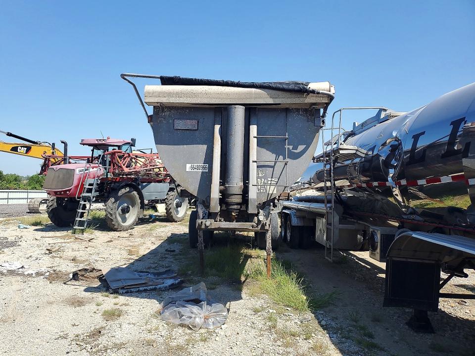 1999 Trav Trailers მანქანა იყიდება აუქციონზე, vin: 1T97A2623X1247026, აუქციონის ნომერი: 66480966